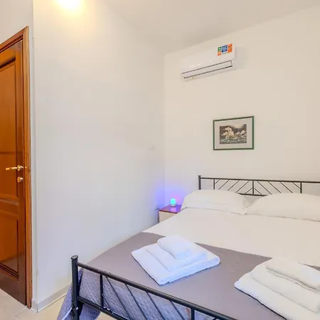 Olbia, Stanza Moderna, Bagno Privato, Wi-fi, Ac Гостьовий будинок
